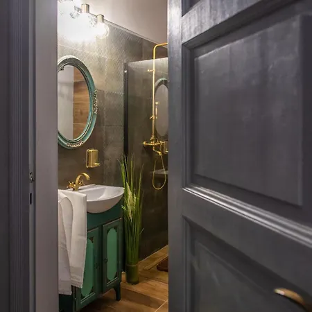 Апартаменты Grey Symphony